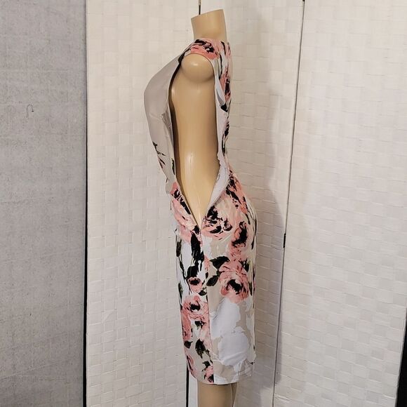 GLAMOUR WIDTH ROUND NECKLINE FLORAL EMBROIDERED SHEATH DRESS - Picture 6 of 14